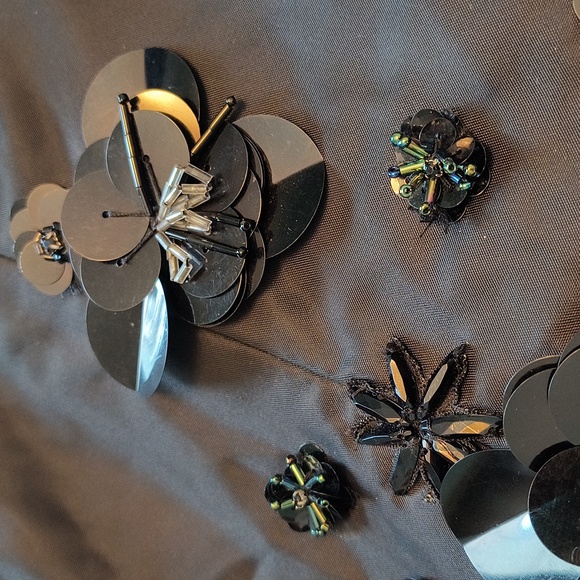 Tory Burch Flower Cluster Tote in Black - Picture 6 of 14